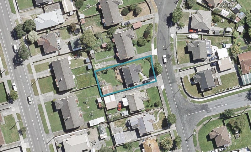 15 Shearer Crescent, Naenae, Lower Hutt - Carousel 1