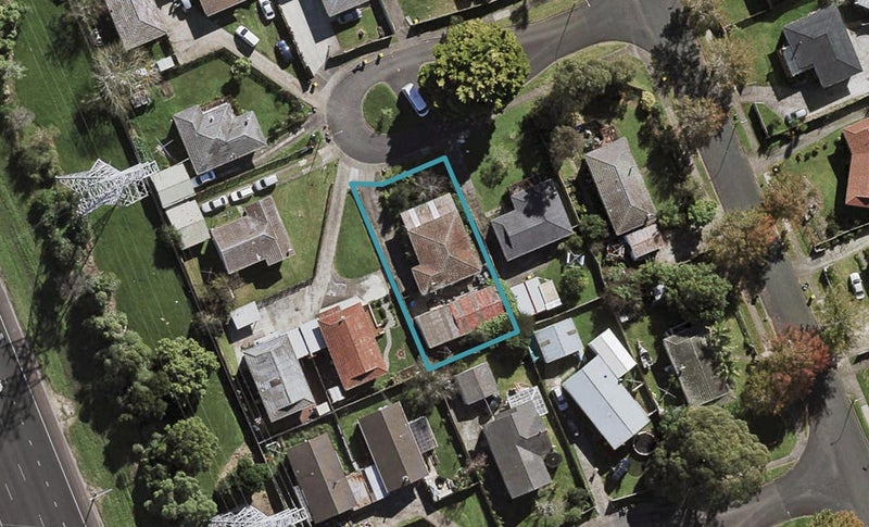 6 Seton Place, Clover Park, Auckland - Carousel 1