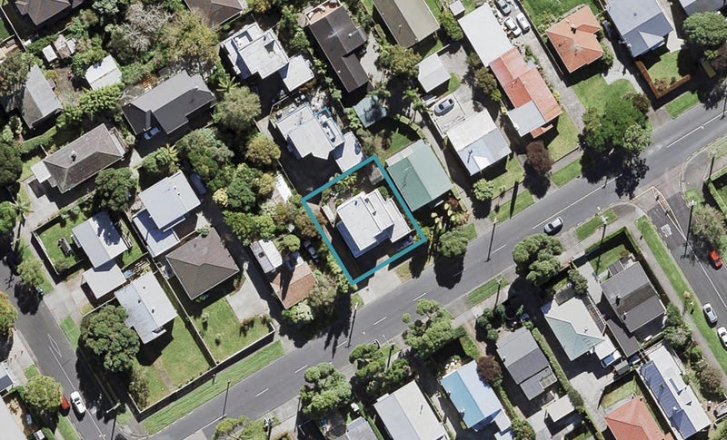 239A Meola Road, Point Chevalier, Auckland - Carousel 1