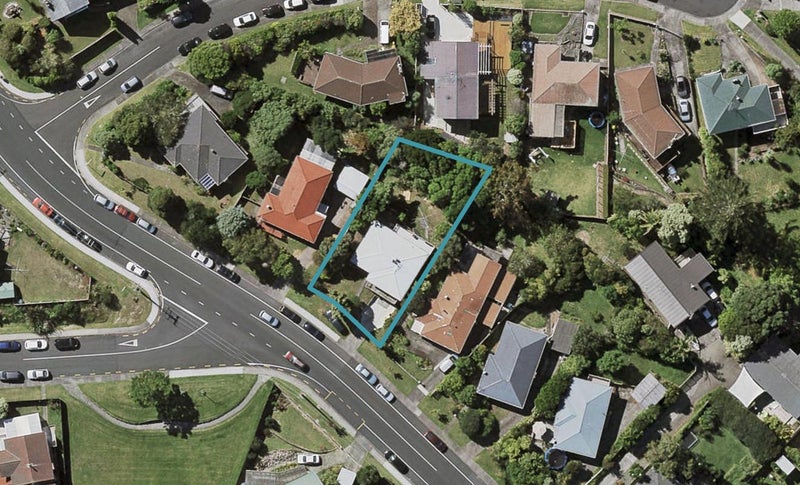 10 Sycamore Drive, Sunnynook, Auckland - Carousel 1