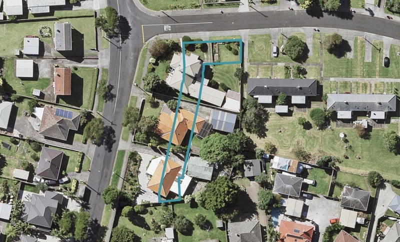 1/1 Armein Road, Panmure, Auckland - Carousel 1