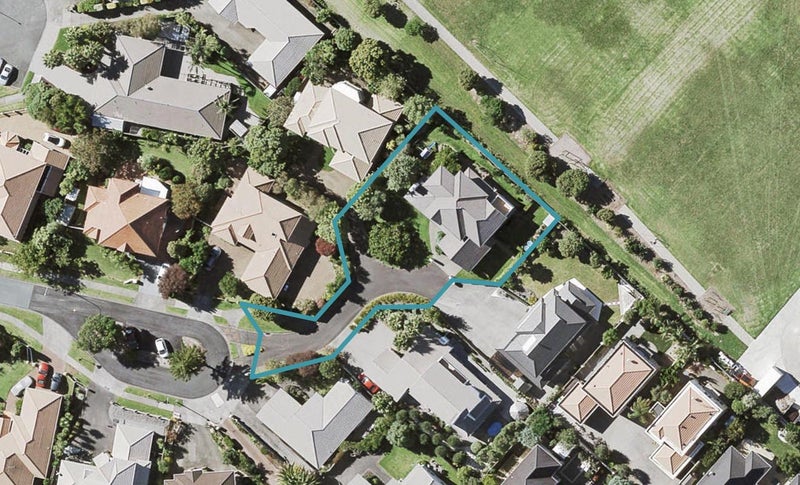 22 Bronte Place, Somerville, Auckland - Carousel 1