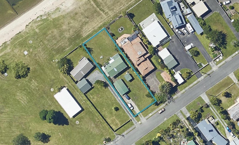 37 Willow Avenue, Hannahs Bay, Rotorua - Carousel 1