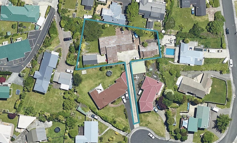 11 Wharepaina Crescent, Springfield, Rotorua - Carousel 1