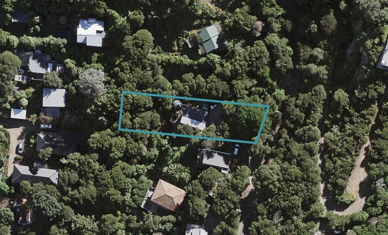28 Okoka Road, Omiha, Waiheke Island - Carousel 1