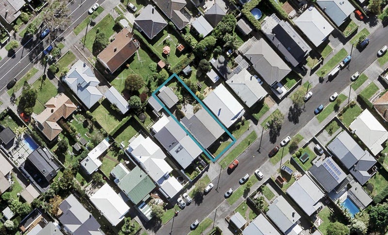 15 Oban Road, Westmere, Auckland - Carousel 1
