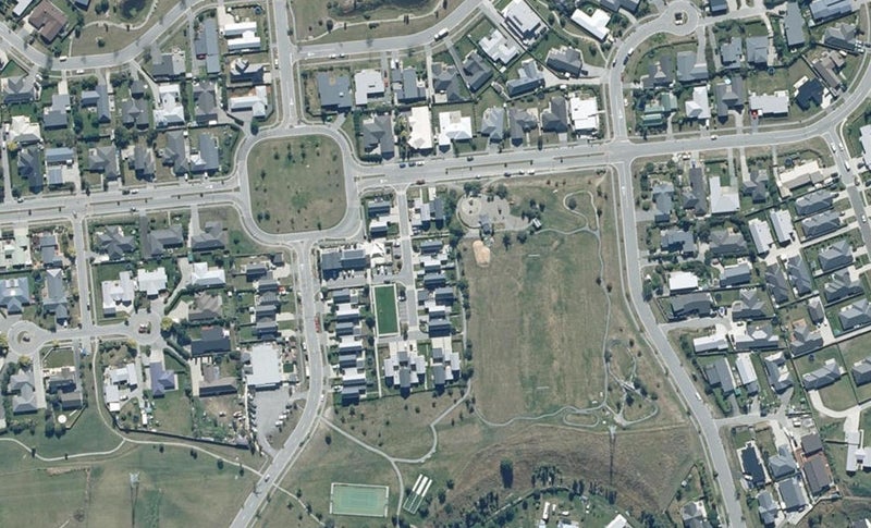8 Hope Avenue, Lake Hayes, Queenstown - Carousel 1