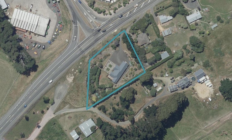 735 East Taieri-Allanton Road, Allanton, Mosgiel - Carousel 1