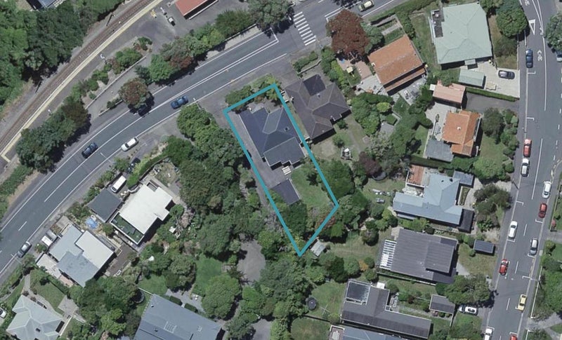 9 Cockayne Road, Khandallah, Wellington - Carousel 1
