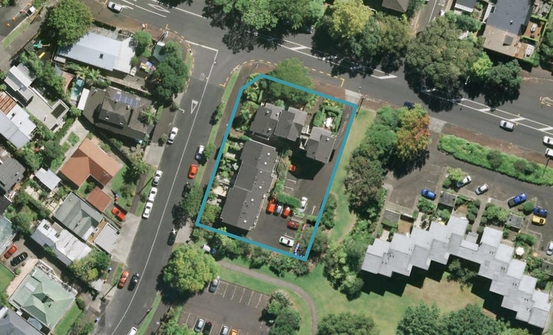4/122 Wellington Street, Freemans Bay, Auckland - Carousel 1