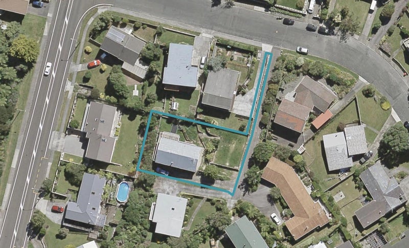 31 Sunshine Crescent, Kelson, Lower Hutt - Carousel 1