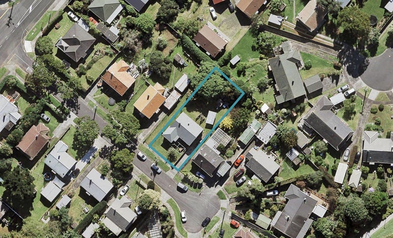 11 Margaret Avenue, Mount Albert, Auckland - Carousel 1