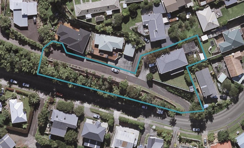 12 Sycamore Grove, Lower Vogeltown, New Plymouth - Carousel 1