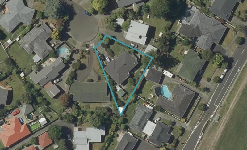 11 Te Punga Place, Awapuni, Palmerston North - Carousel 1