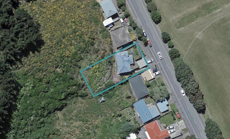 153 Happy Valley Road, Owhiro Bay, Wellington - Carousel 1