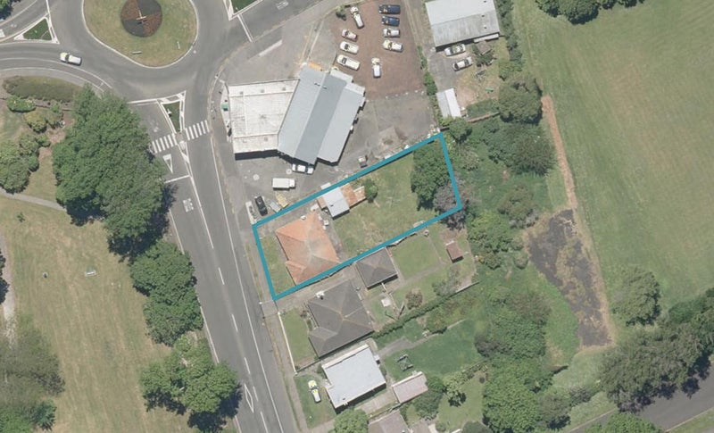 110 Anzac Parade, Whanganui East, Whanganui - Carousel 1