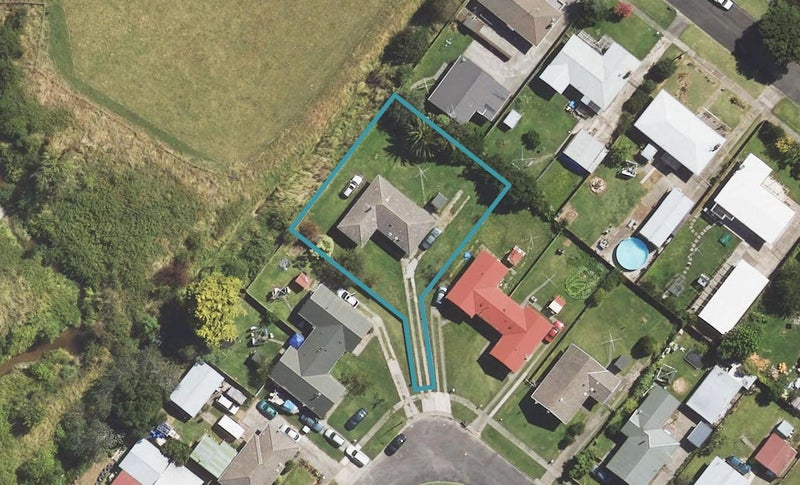 11 Patrick Street, Mangapapa, Gisborne - Carousel 1