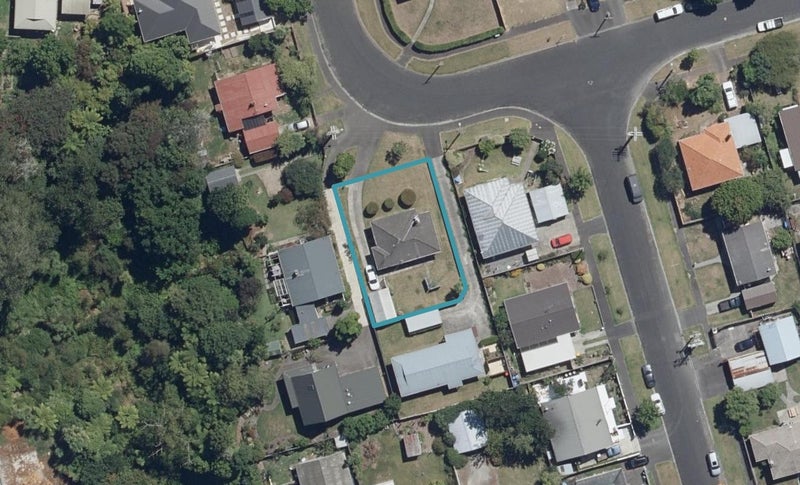 15 Howden Road, Fairfield, Hamilton - Carousel 1