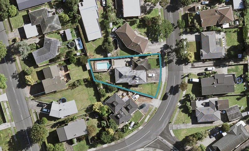 69 Ray Small Drive, Pahurehure, Papakura - Carousel 1