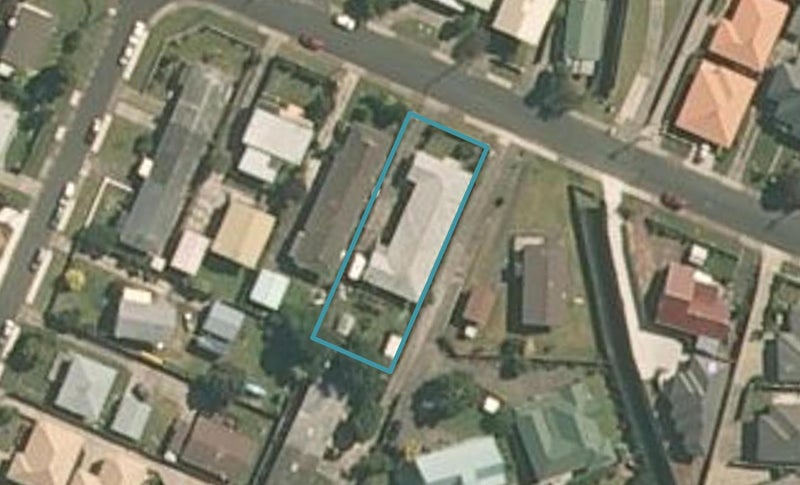 15B Doment Crescent, Orewa, Orewa - Carousel 1
