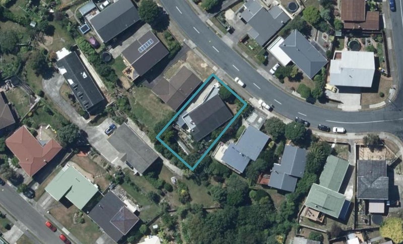 25 Brora Crescent, Papakowhai, Porirua - Carousel 1