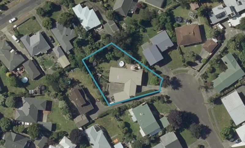 7 Belgrave Place, Awapuni, Palmerston North - Carousel 1
