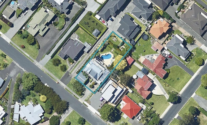 27 Harvey Street, Tauranga South, Tauranga - Carousel 1