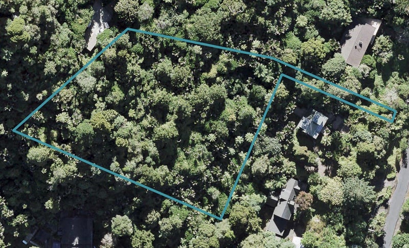 9 Bush Road, Waiatarua, Auckland - Carousel 1