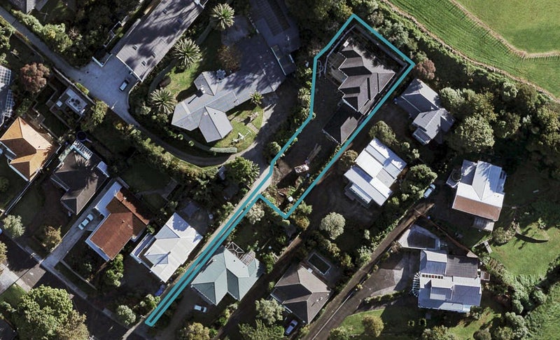 14A Pickens Crescent, Mount Albert, Auckland - Carousel 1