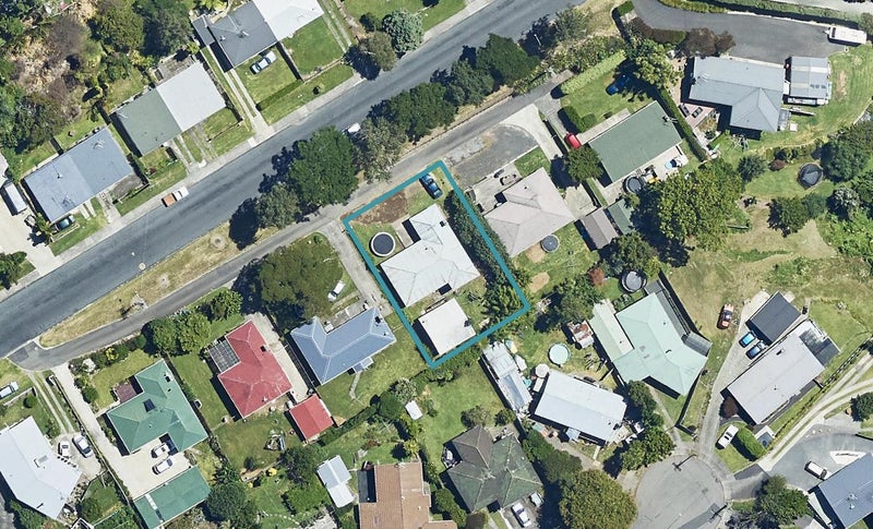 21 Kingswood Road, Brookfield, Tauranga - Carousel 1