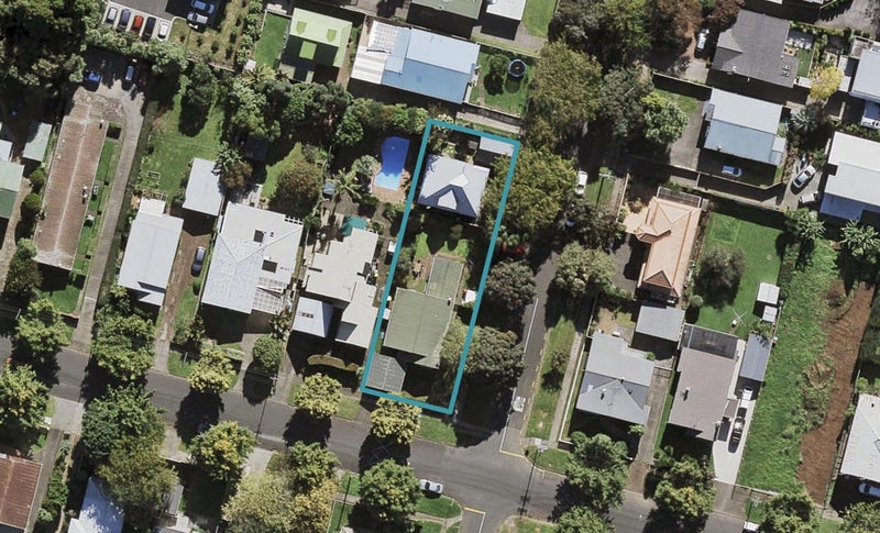 23A Beckenham Avenue, Royal Oak, Auckland - Carousel 1