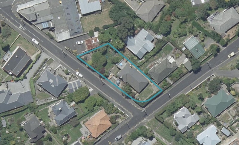 36 Hereford Street, Kaikorai, Dunedin - Carousel 1