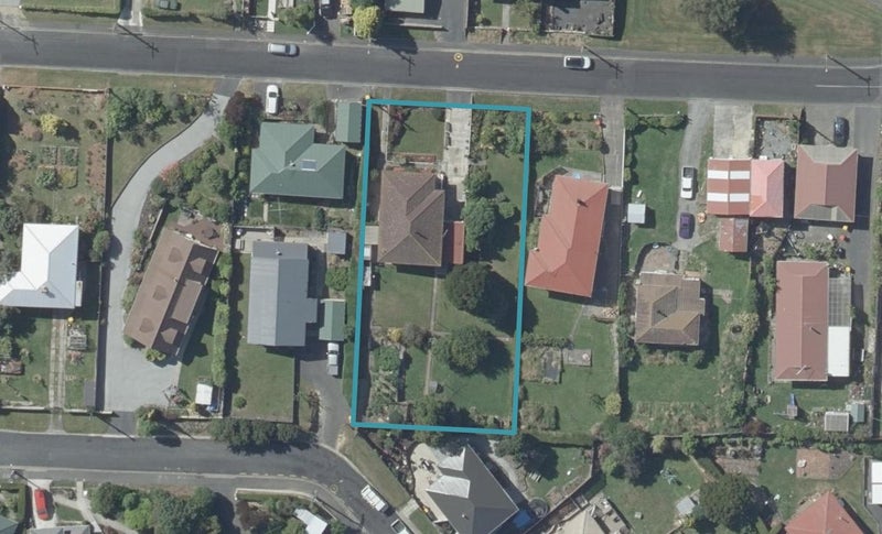 12 Penrich Street, Abbotsford, Dunedin - Carousel 1