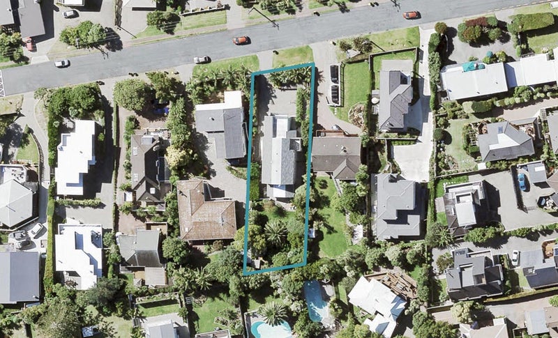 6 Sandown Road, Rothesay Bay, Auckland - Carousel 1