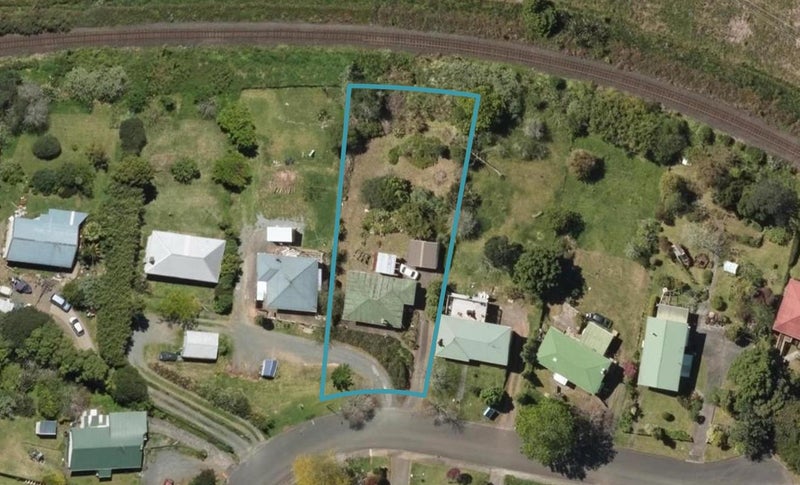 30 Mcinnes Avenue, Kamo, Whangarei - Carousel 1
