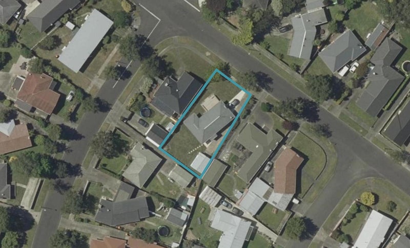 12 Ruamahanga Crescent, Terrace End, Palmerston North - Carousel 1