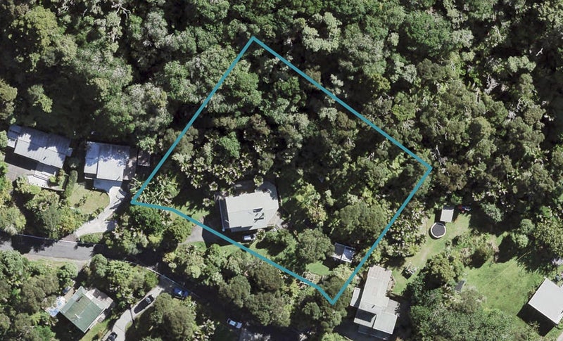 32 Warner Park Avenue, Laingholm, Auckland - Carousel 1
