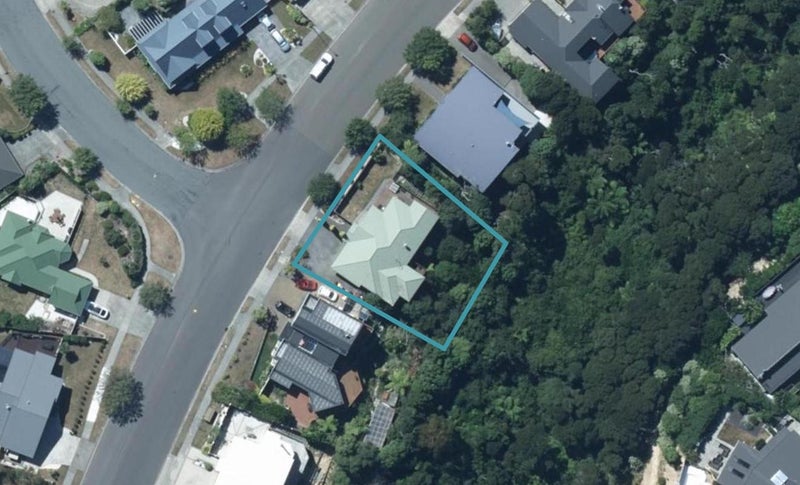 49 Navigation Drive, Whitby, Porirua - Carousel 1
