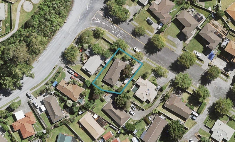 252 Waitemata Drive, Ranui, Auckland - Carousel 1