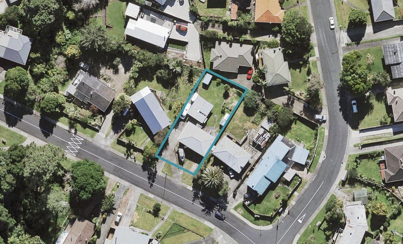 19 Glendene Avenue, Glendene, Auckland - Carousel 1
