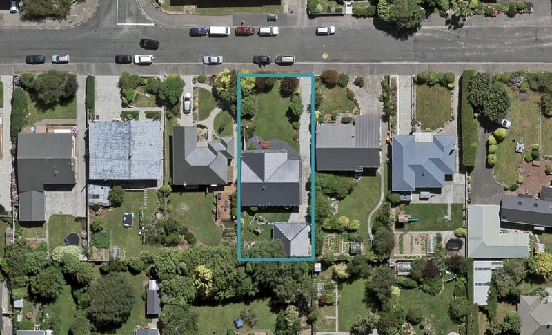 11 Kauri Terrace, Hargest, Invercargill - Carousel 1