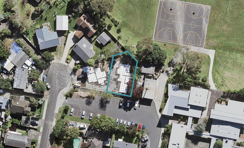 9 Avalon Place, Glenfield, Auckland - Carousel 1
