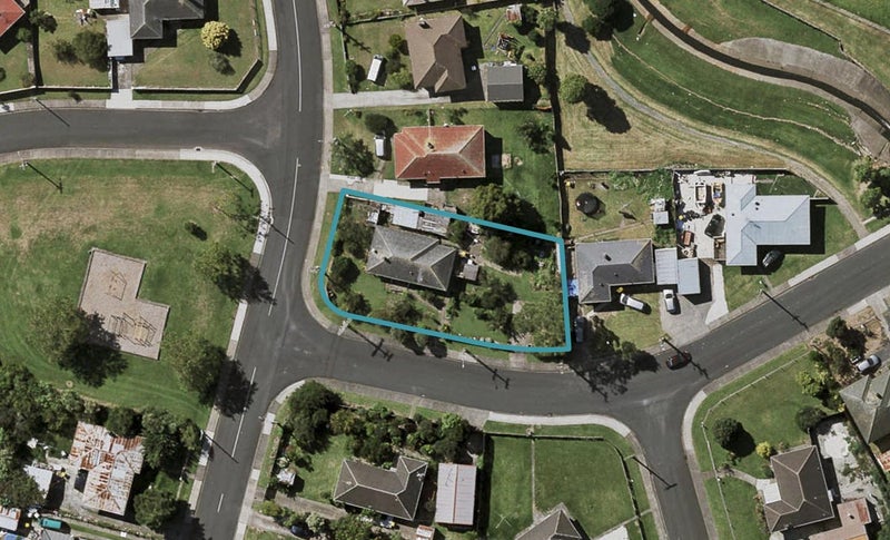 2 Bond Street, Otara, Auckland - Carousel 1