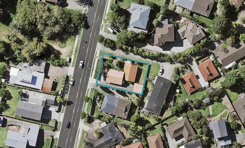 1/27 Glenmore Road, Sunnyhills, Auckland - Carousel 1