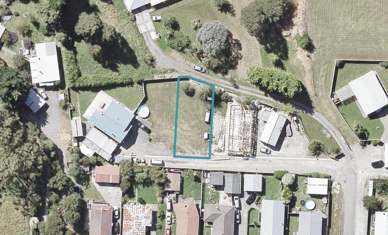 28C Stockdale Street, Wainuiomata, Lower Hutt - Carousel 1