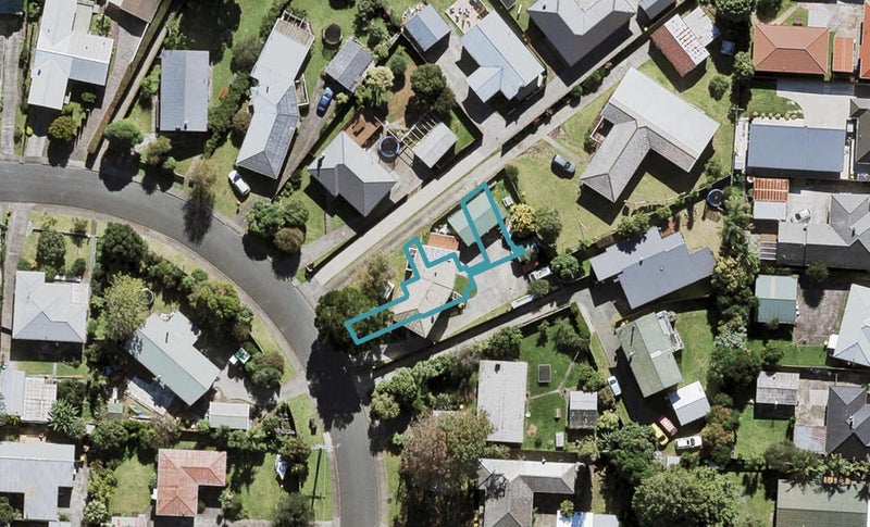 5/39 Graham Avenue, Te Atatū Peninsula, Auckland - Carousel 1