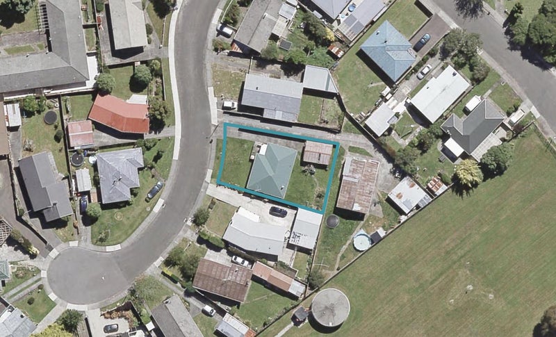 29 Mountbatten Grove, Clouston Park, Upper Hutt - Carousel 1