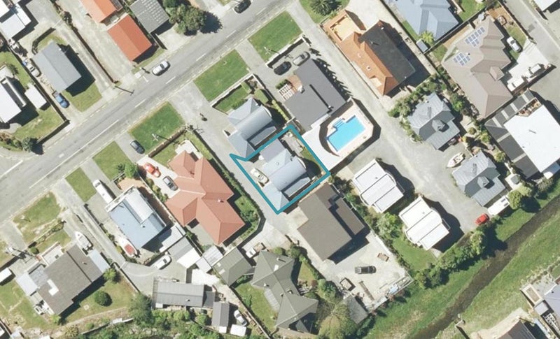 27A Beach Road, Waikawa, Picton - Carousel 1