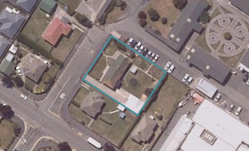 13 Pembroke Street, Oamaru North, Oamaru - Carousel 1