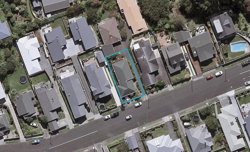 16B Dorset Avenue, Westown, New Plymouth - Carousel 1